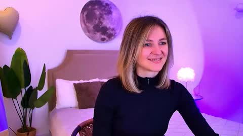 cutemirage online show from February 19, 2:46 pm