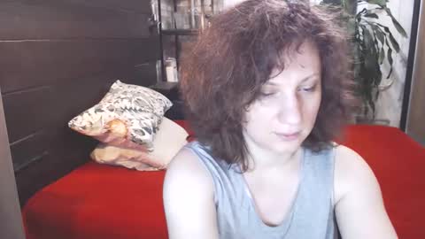 Snapshot of cutemoan chatting on September 10, 9:48 pm Rita online show from September 10, 9:48 pm
