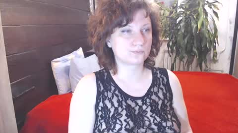 Snapshot of cutemoan chatting on June 19, 9:07 pm Rita online show from June 19, 9:07 pm