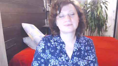 Snapshot of cutemoan chatting on June 20, 9:28 pm Rita online show from June 20, 9:28 pm