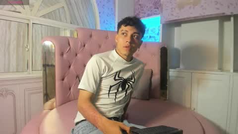 cutenaked_ online show from January 8, 11:23 am