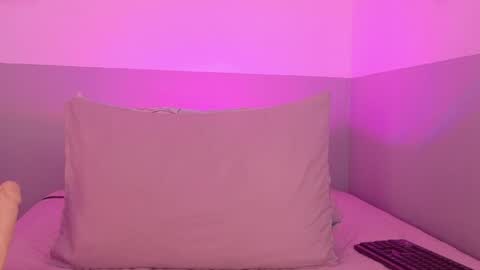 cutepetitee online show from March 20, 8:57 pm