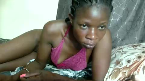 Cutequeen8 online show from December 4, 4:05 pm