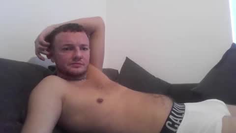 cutescottishlad online show from October 9, 2:26 pm