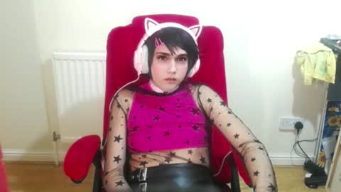 Snapshot of cutest_princess chatting on November 9, 12:09 am cutest_princess online show from November 9, 12:09 am