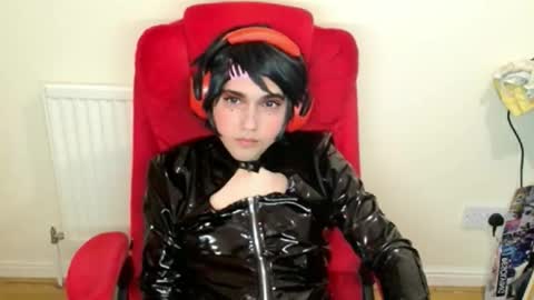 Snapshot of cutest_princess chatting on February 17, 11:00 pm cutest_princess online show from February 17, 11:00 pm