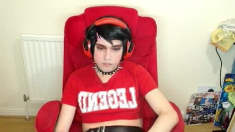 Snapshot of cutest_princess chatting on February 24, 10:52 pm cutest_princess online show from February 24, 10:52 pm