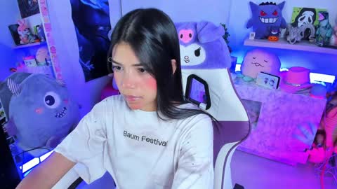 Snapshot of cutestephuwu chatting on December 4, 4:21 am - independent model online show from December 4, 4:21 am