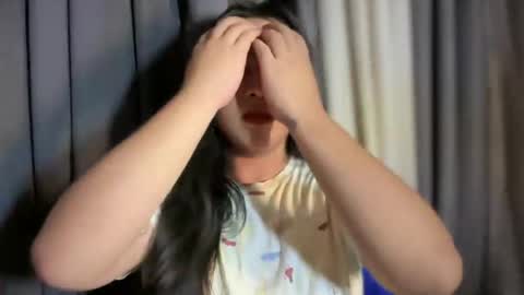Snapshot of cutestgurl_ chatting on June 11, 2:53 am cute online show from June 11, 2:53 am