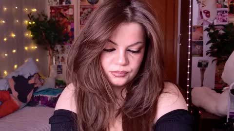 Snapshot of cutewhip chatting on February 8, 3:26 pm cutewhip online show from February 8, 3:26 pm