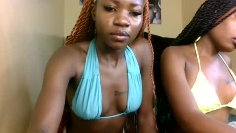 cutey_mara online show from June 20, 4:15 am