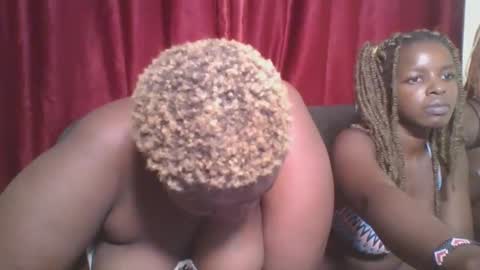 Snapshot of cutey_mellanin chatting on February 8, 12:06 pm cutey_mellanin online show from February 8, 12:06 pm