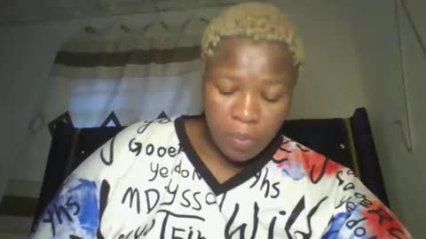 Snapshot of cutey_mellanin chatting on October 9, 3:26 am cutey_mellanin online show from October 9, 3:26 am