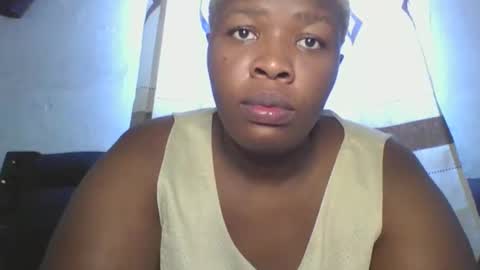 Snapshot of cutey_mellanin chatting on October 20, 8:15 am cutey_mellanin online show from October 20, 8:15 am