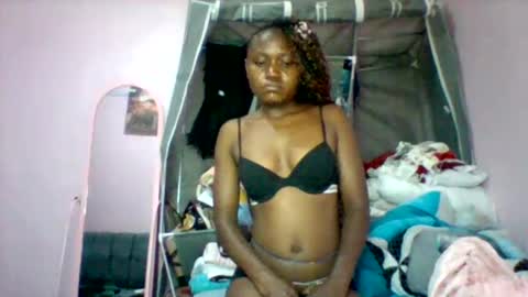 cutezola online show from November 24, 4:34 am