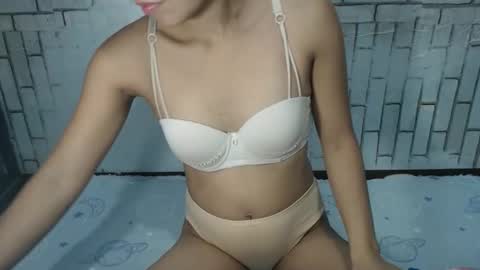 bella online show from November 28, 3:36 pm