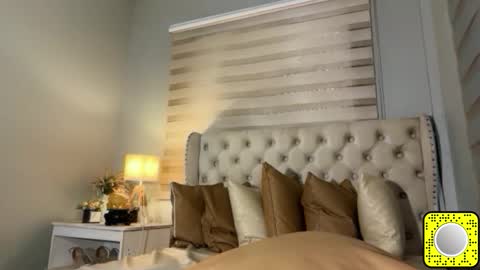 cutie_chinnie online show from March 9, 9:35 am