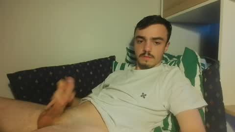 cutie garlix online show from July 14, 7:52 pm