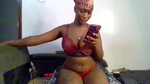 Snapshot of cutie_pumpkin_ chatting on March 30, 9:38 pm CUTIE online show from March 30, 9:38 pm