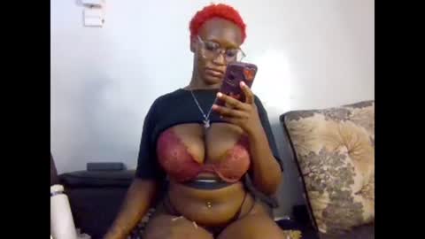 Snapshot of cutie_pumpkin_ chatting on April 2, 1:47 am CUTIE online show from April 2, 1:47 am