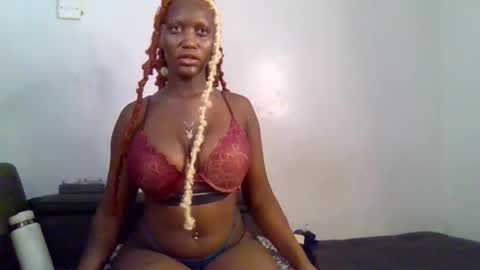 Snapshot of cutie_pumpkin_ chatting on April 4, 1:37 am CUTIE online show from April 4, 1:37 am