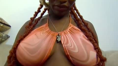 Snapshot of cutie_pumpkin_ chatting on April 11, 9:02 am CUTIE online show from April 11, 9:02 am