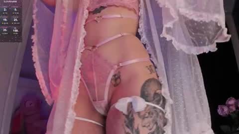 Snapshot of cutie_sensei chatting on December 16, 3:55 am Kira online show from December 16, 3:55 am