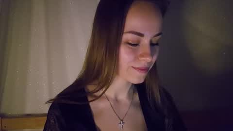 Snapshot of cutie_xoxo_ chatting on February 14, 9:44 pm cutie_xoxo_ online show from February 14, 9:44 pm