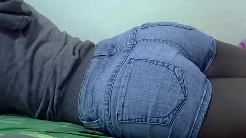 cutiehanish4 online show from March 24, 12:26 am