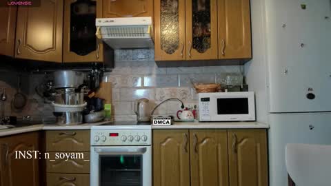 Snapshot of cutiekitty_cb chatting on November 20, 2:23 am cutiekitty_cb online show from November 20, 2:23 am