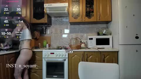 Snapshot of cutiekitty_cb chatting on December 22, 2:25 pm cutiekitty_cb online show from December 22, 2:25 pm