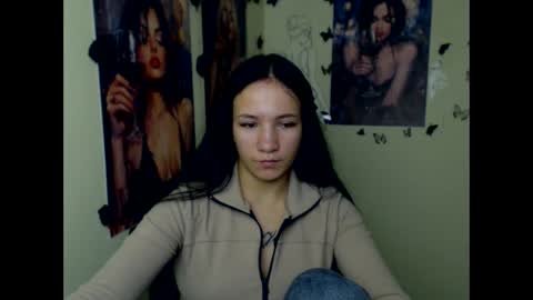 Emma online show from November 4, 1:32 pm