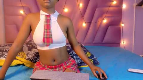 Kiara  online show from January 17, 8:01 pm