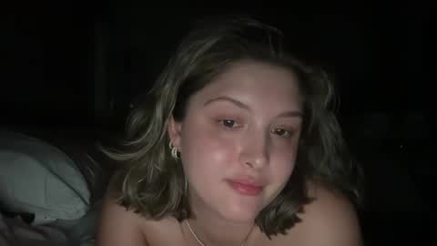 Cutieoggg420 online show from May 5, 2:41 am