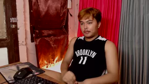 cutiepiejhon online show from February 1, 2:05 am