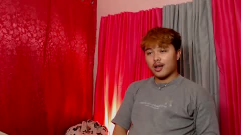 cutiepiejhon online show from February 3, 9:29 pm