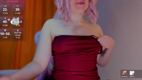 CutieSue online show from April 14, 4:13 pm