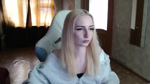 Cutti Crystal online show from April 14, 12:11 pm