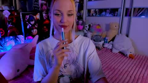 Snapshot of cuttie_ponyy chatting on April 30, 8:26 pm Nora online show from April 30, 8:26 pm