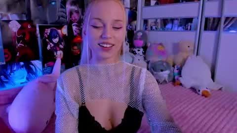 Nora online show from July 12, 8:22 pm