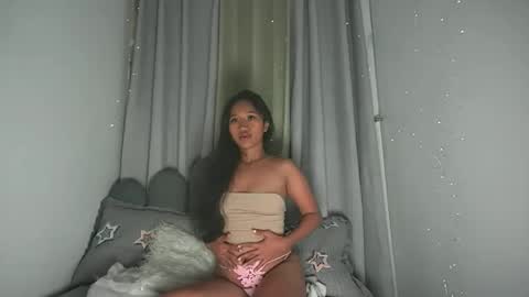 cuttiemorexn online show from November 28, 2:09 pm