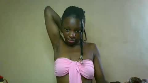 Snapshot of cutty_teshy chatting on February 13, 9:09 am cutty_teshy online show from February 13, 9:09 am