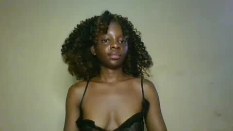 Snapshot of cutty_teshy chatting on March 5, 12:33 pm cutty_teshy online show from March 5, 12:33 pm