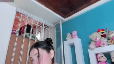 Snapshot of cuty_sexy_hotxx chatting on June 12, 11:31 am LIZETH online show from June 12, 11:31 am