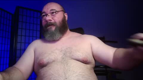 Snapshot of cwbyga chatting on June 6, 3:33 am Bubba Bull online show from June 6, 3:33 am