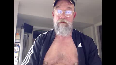 Snapshot of cxcdn chatting on December 3, 1:08 am cxcdn online show from December 3, 1:08 am