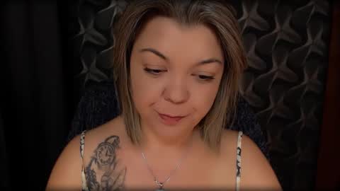 Snapshot of cyberdomme chatting on January 7, 1:38 am Full time mean bitch. online show from January 7, 1:38 am