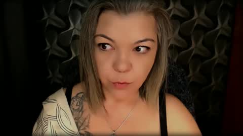 Snapshot of cyberdomme chatting on February 9, 12:49 am Full time mean bitch. online show from February 9, 12:49 am