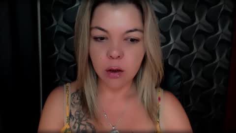 Snapshot of cyberdomme chatting on October 6, 12:08 am Full time mean bitch. online show from October 6, 12:08 am