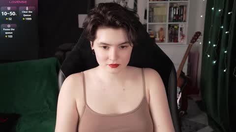 Helen Blossom online show from February 18, 7:52 pm